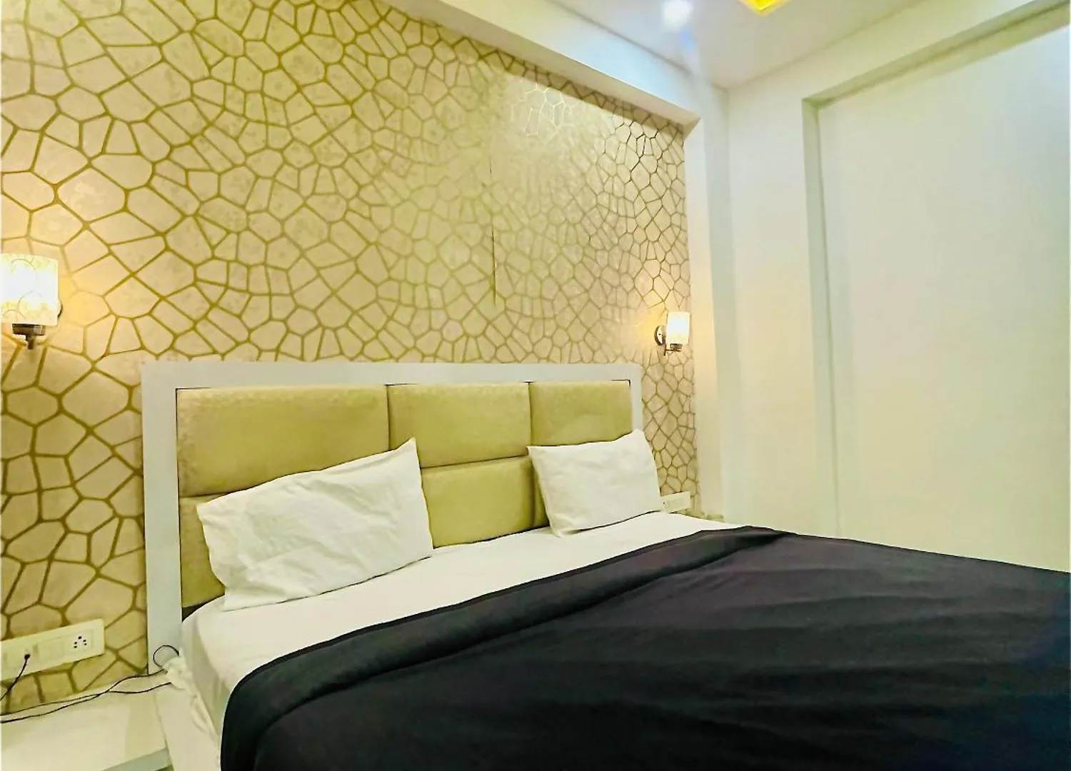 Hotel Star Palace Agra   Agra (Uttar Pradesh)
